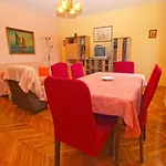 With Parking Space Valbandon, - 20770 Διαμέρισμα