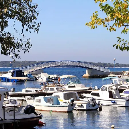 With Parking Space Valbandon, - 20770 Διαμέρισμα *